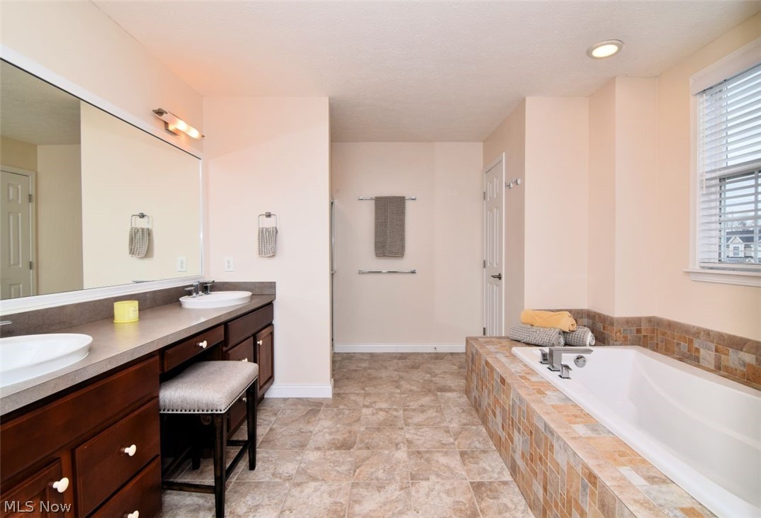 355 Hollyhock Court Mayfield Heights OH 44124