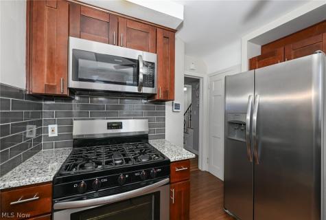 3699 Bainbridge Road Cleveland Heights OH 44118