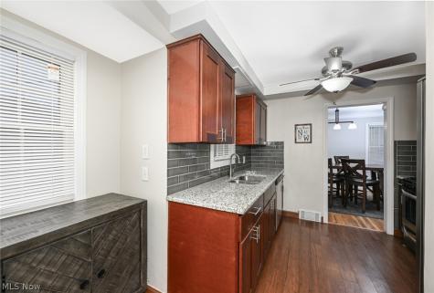 3699 Bainbridge Road Cleveland Heights OH 44118