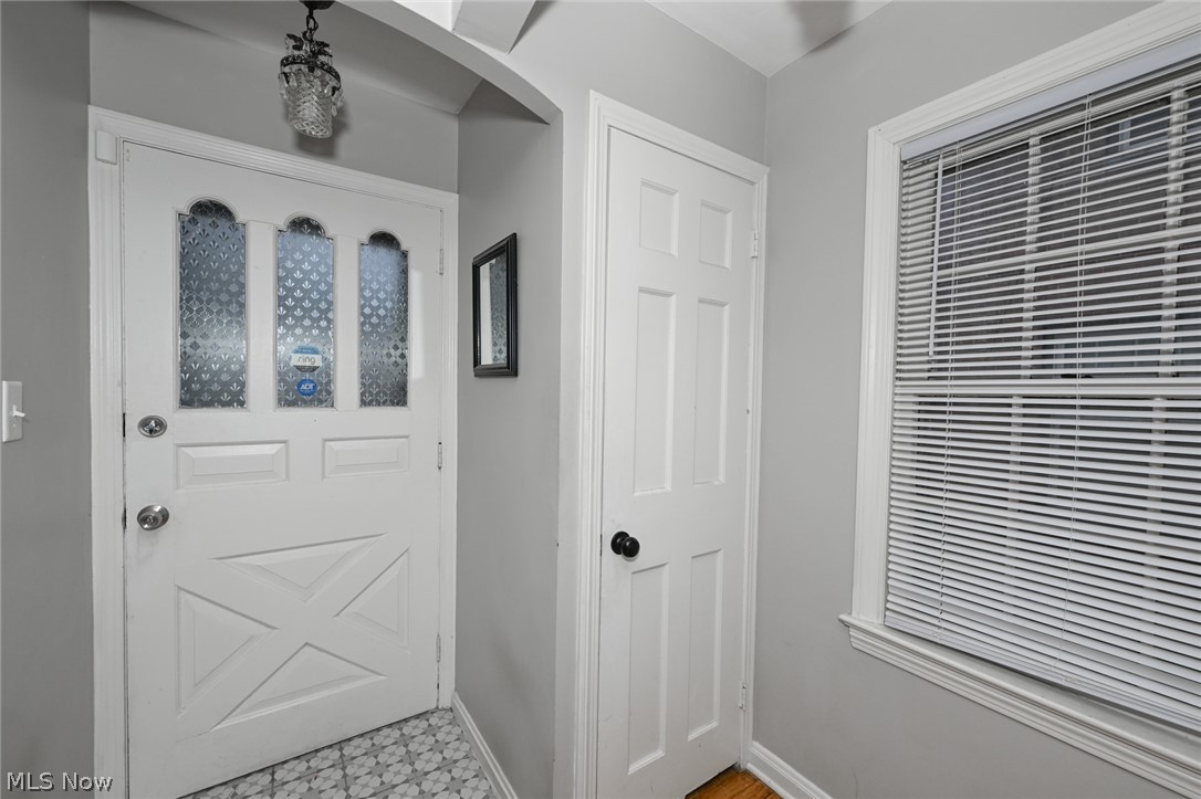 3699 Bainbridge Road Cleveland Heights OH 44118