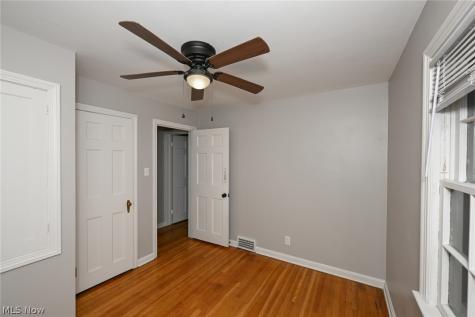 3699 Bainbridge Road Cleveland Heights OH 44118