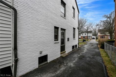 3699 Bainbridge Road Cleveland Heights OH 44118