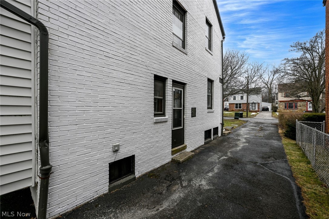 3699 Bainbridge Road Cleveland Heights OH 44118