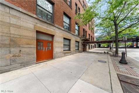 1133 W 9th Street Cleveland OH 44113