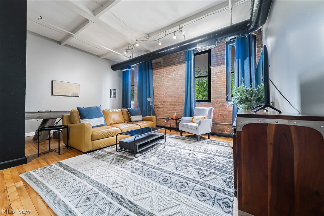 1133 W 9th Street Cleveland OH 44113