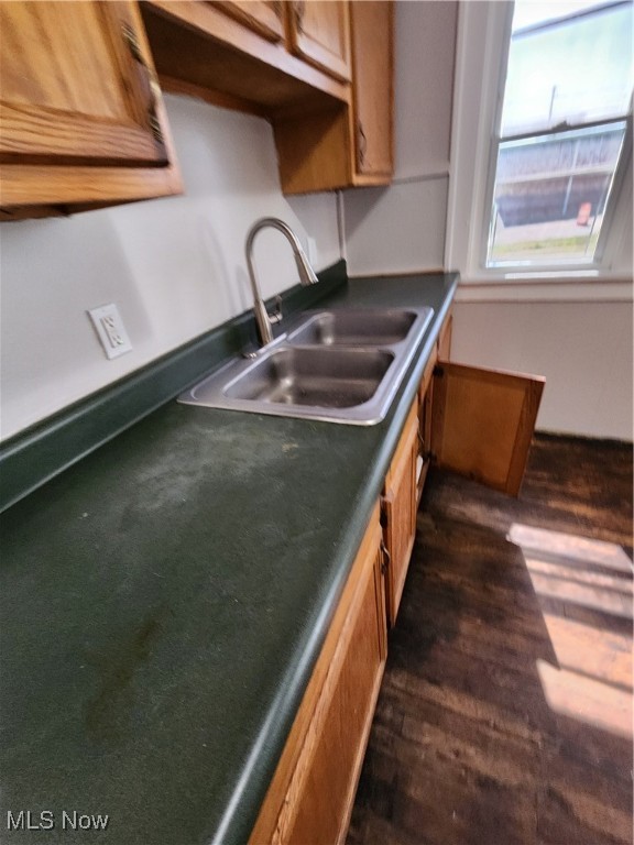 1271 E 169th Street Cleveland OH 44110