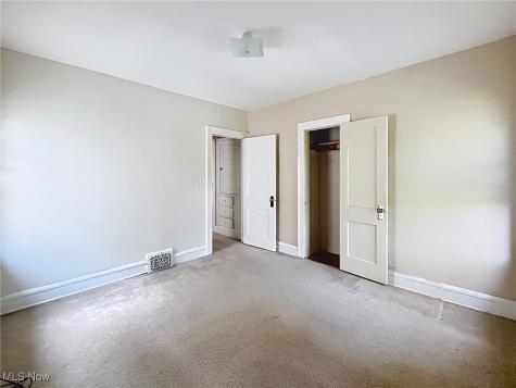 2683 Hampshire Road Cleveland Heights OH 44106