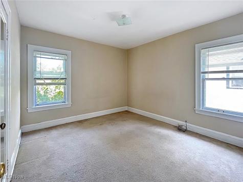 2683 Hampshire Road Cleveland Heights OH 44106