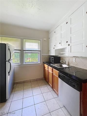 2683 Hampshire Road Cleveland Heights OH 44106