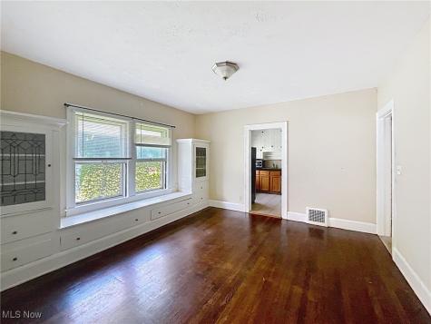 2683 Hampshire Road Cleveland Heights OH 44106