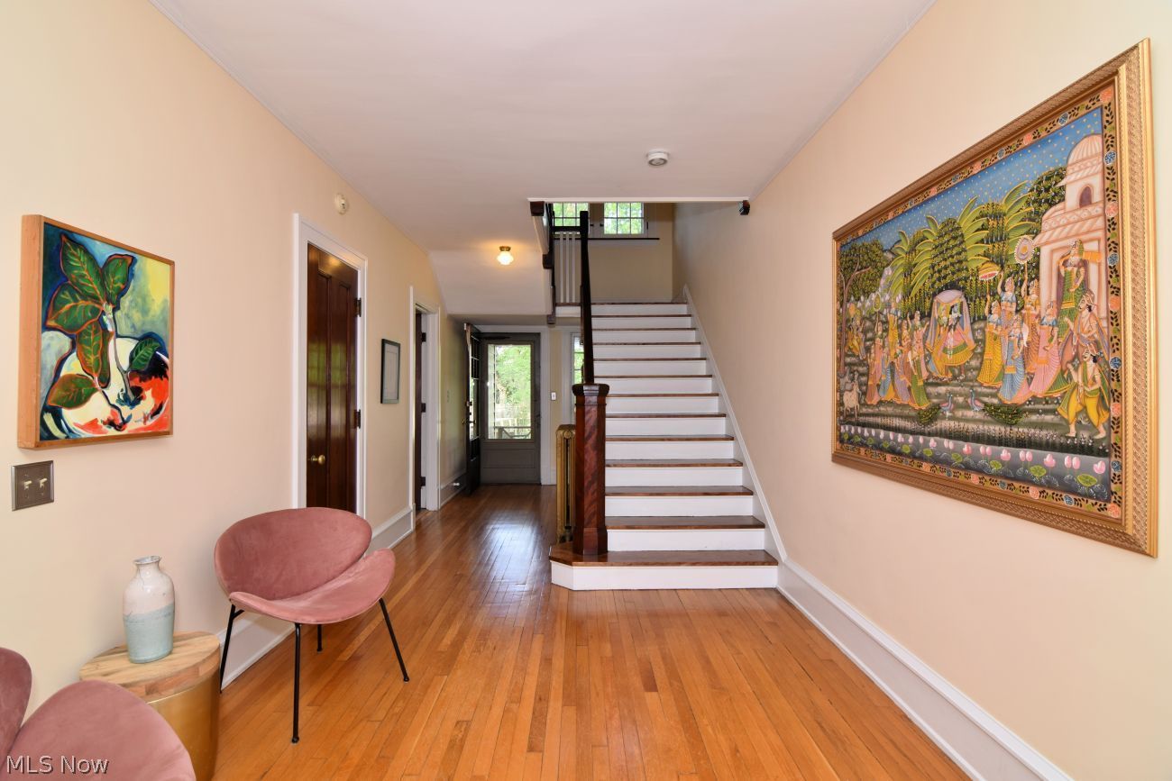 2868 Lee Road Shaker Heights OH 44120