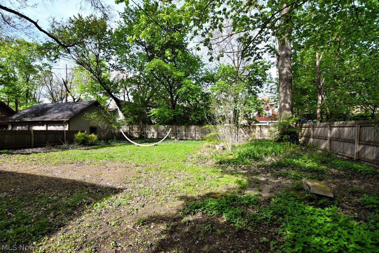 2868 Lee Road Shaker Heights OH 44120