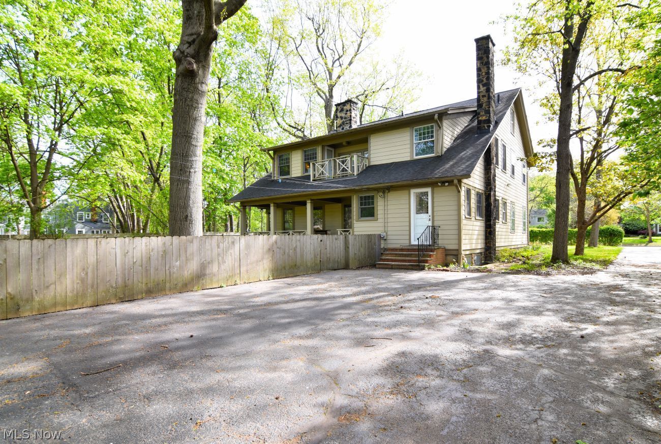 2868 Lee Road Shaker Heights OH 44120