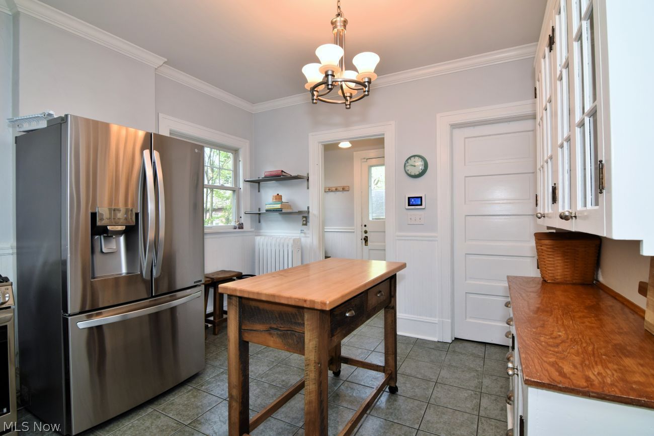 2868 Lee Road Shaker Heights OH 44120