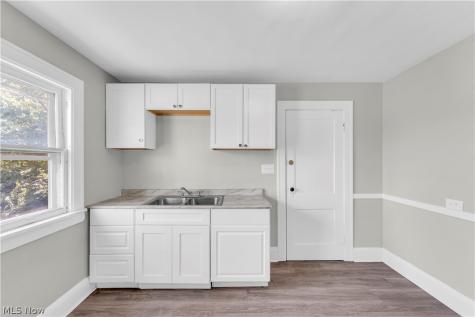 3554 E 113th Street Cleveland OH 44105