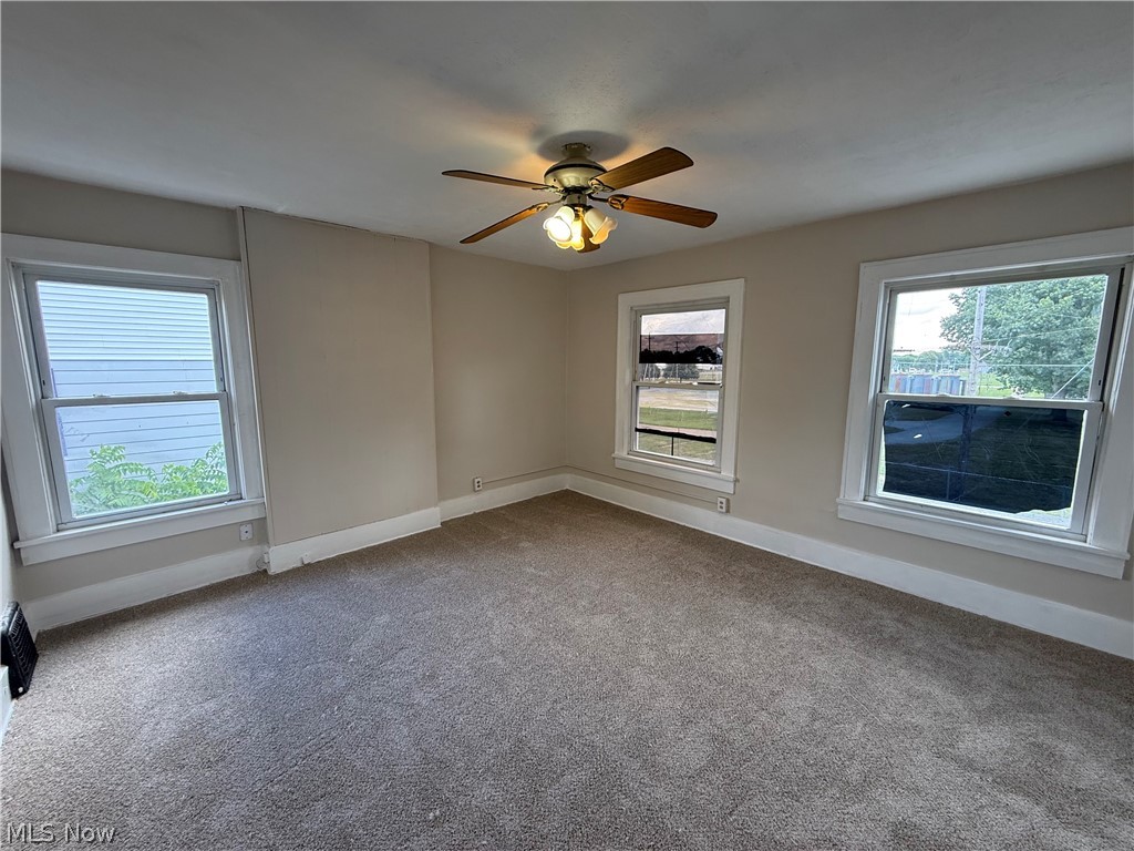 301-303 Roslyn Avenue NW Canton OH 44708