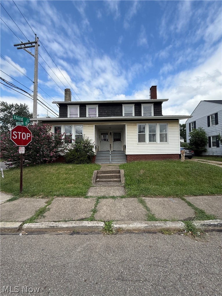 301-303 Roslyn Avenue NW Canton OH 44708