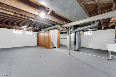 953 Whitby Road Cleveland Heights OH 44112