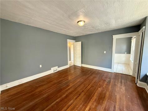 10817 Orville Avenue Cleveland OH 44106