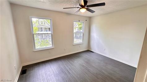 571 E 115th Street Cleveland OH 44108