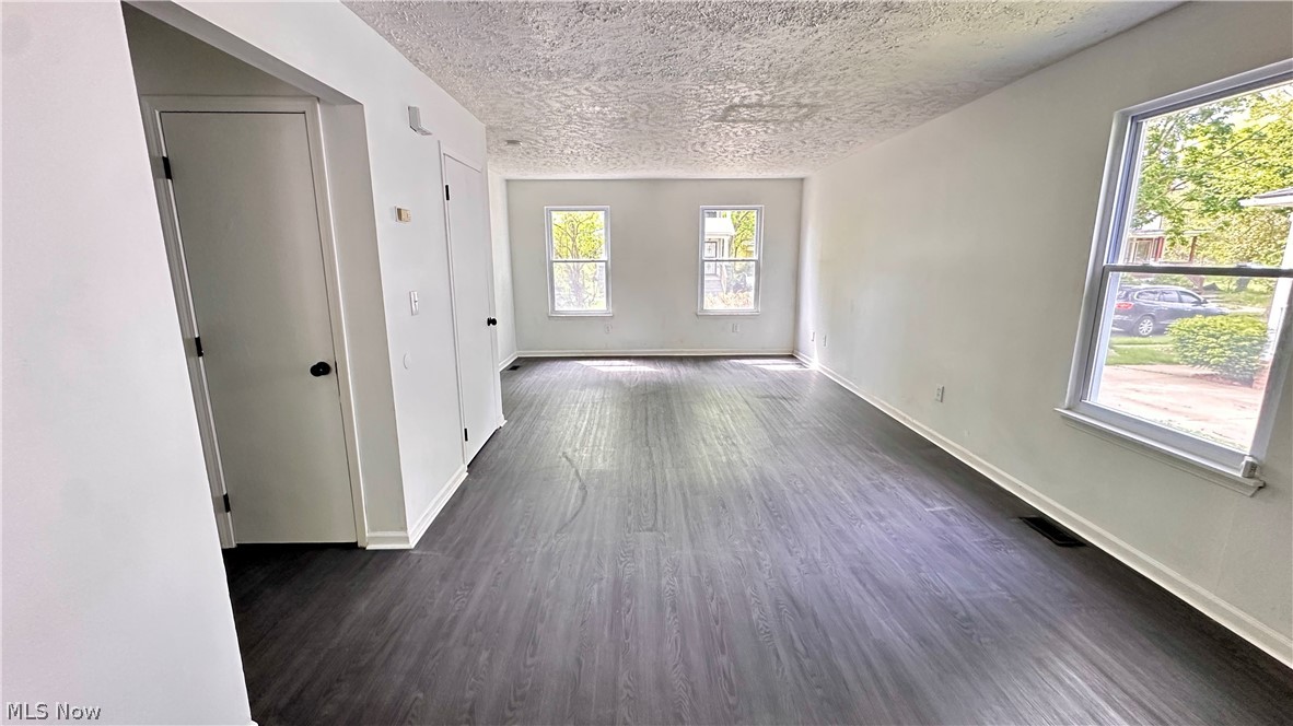571 E 115th Street Cleveland OH 44108