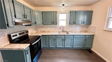 571 E 115th Street Cleveland OH 44108