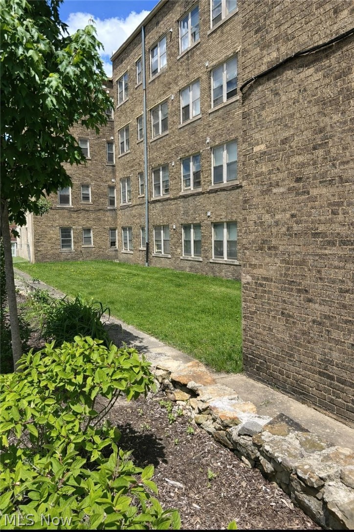 2374 Euclid Heights Boulevard Cleveland OH 44106