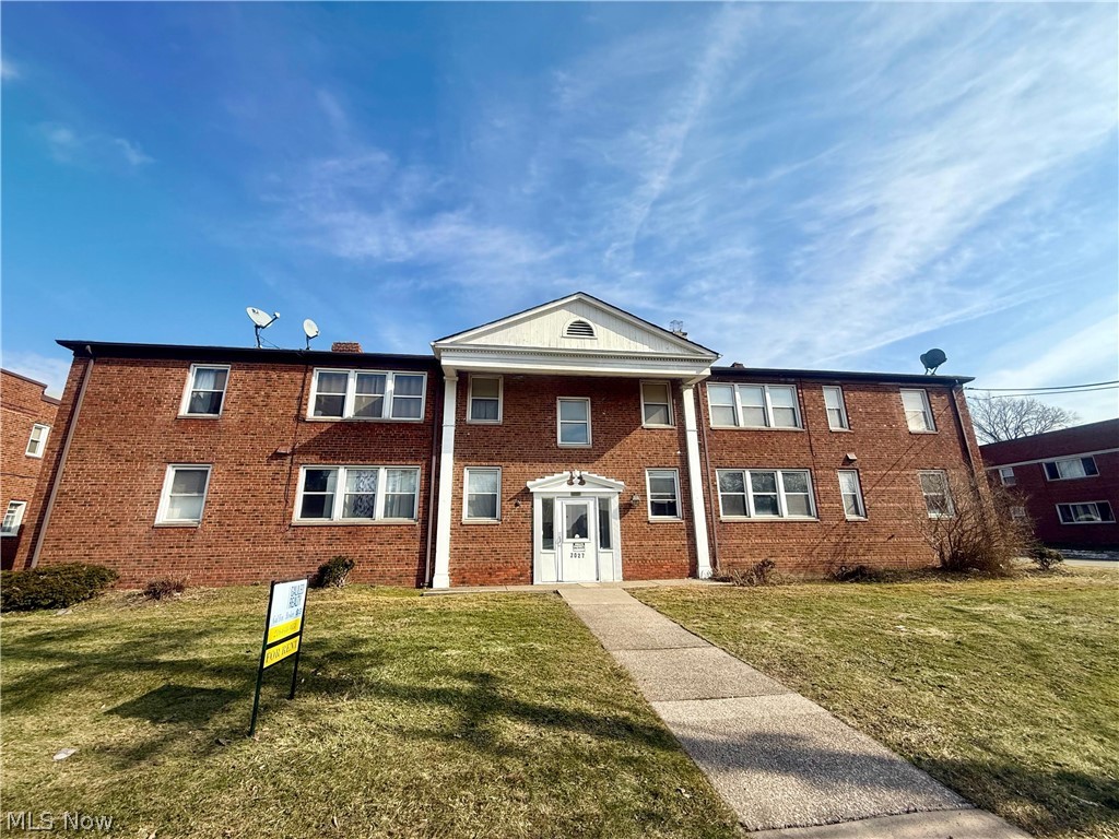2027 Warrensville Center Road South Euclid OH 44121