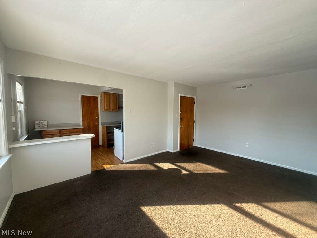 2027 Warrensville Center Road South Euclid OH 44121