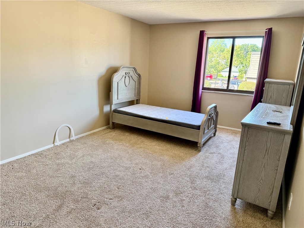 817 Tollis Parkway Broadview Heights OH 44147