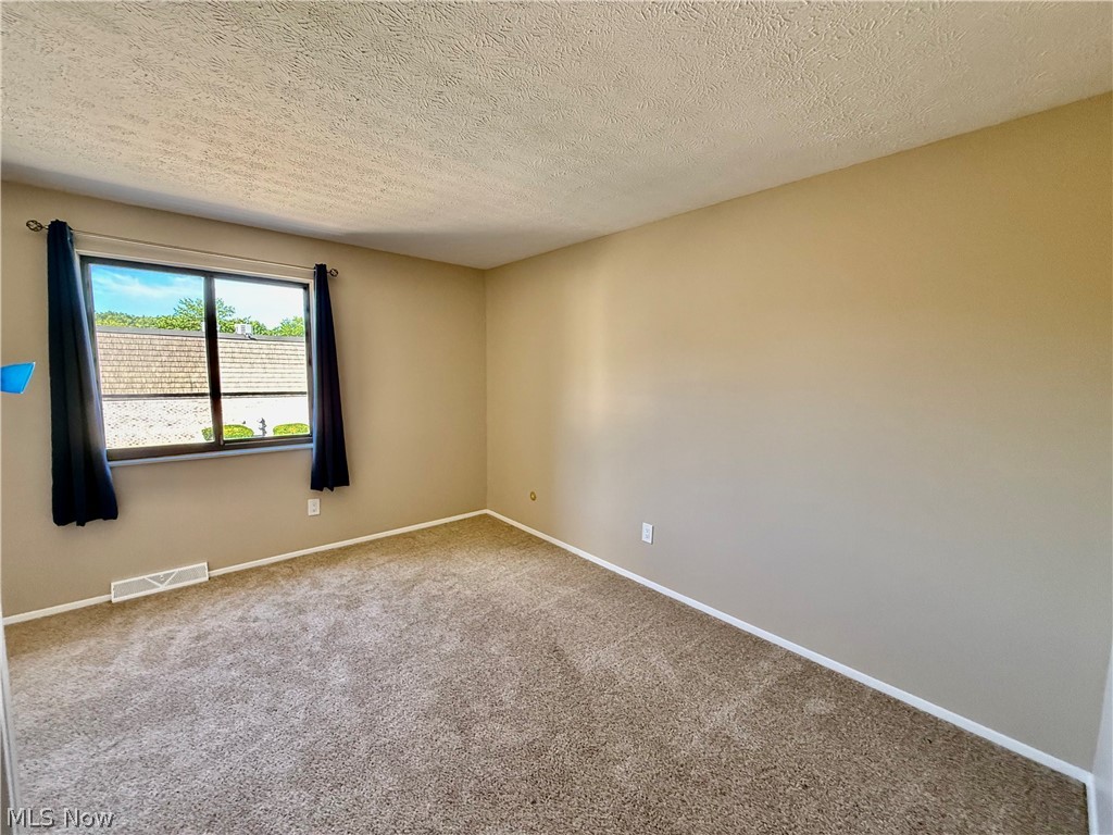 817 Tollis Parkway Broadview Heights OH 44147