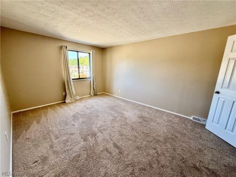 817 Tollis Parkway Broadview Heights OH 44147