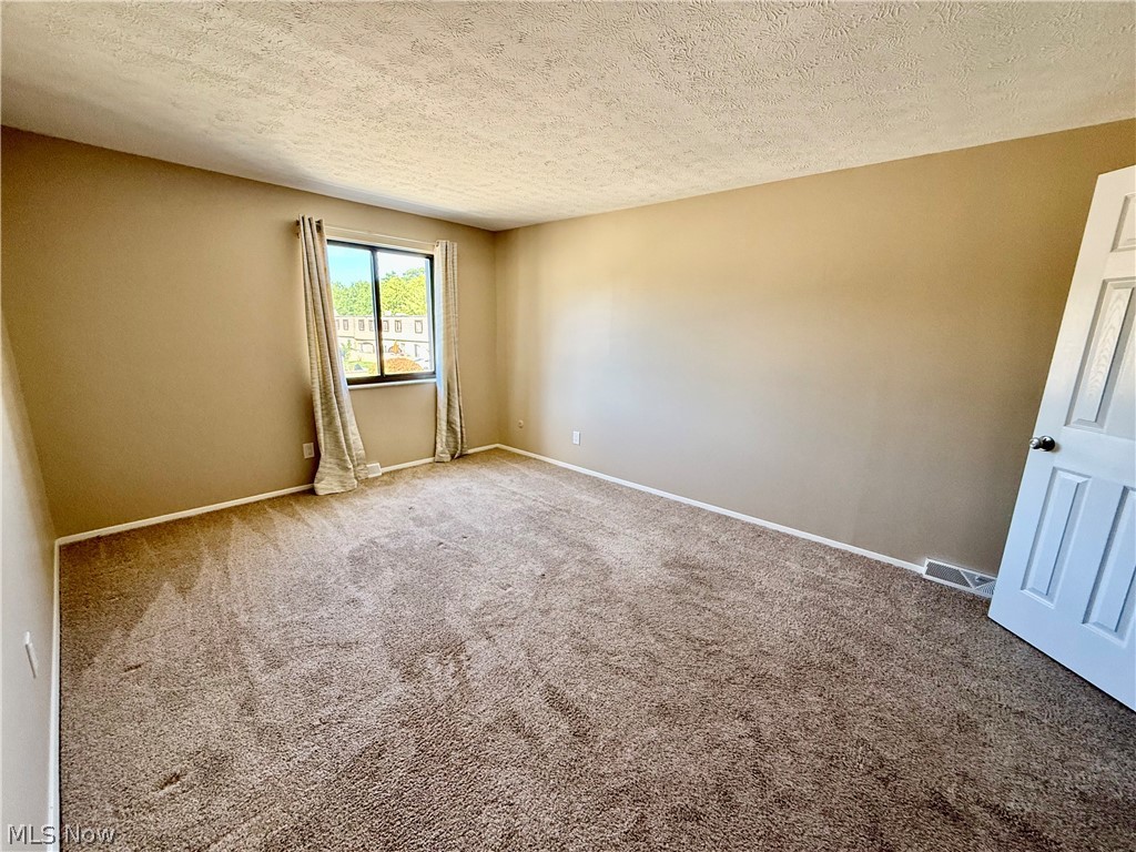 817 Tollis Parkway Broadview Heights OH 44147