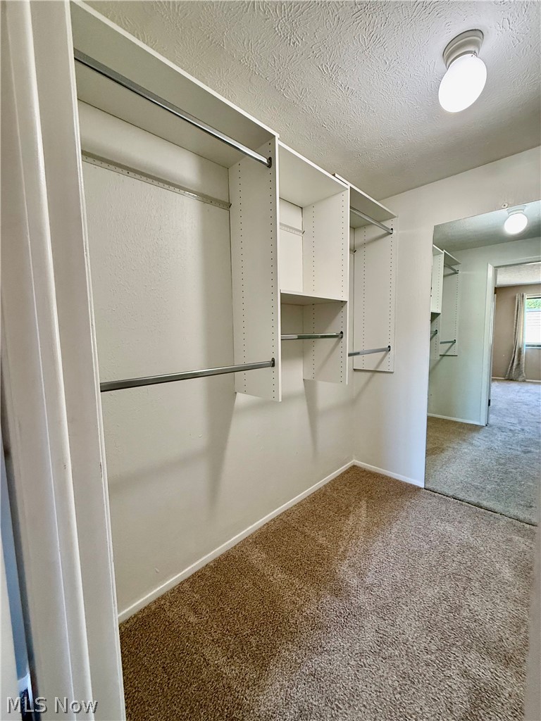 817 Tollis Parkway Broadview Heights OH 44147