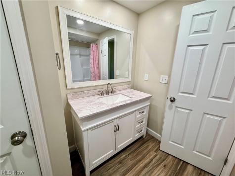 817 Tollis Parkway Broadview Heights OH 44147