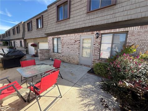 817 Tollis Parkway Broadview Heights OH 44147