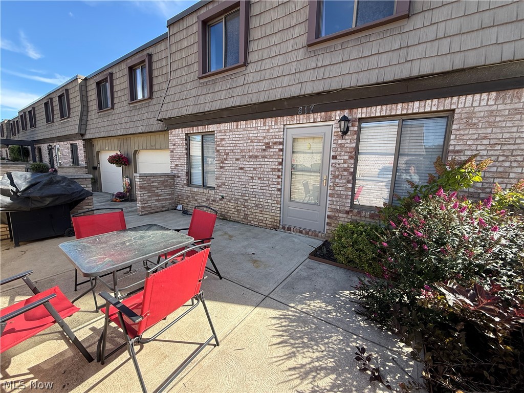817 Tollis Parkway Broadview Heights OH 44147