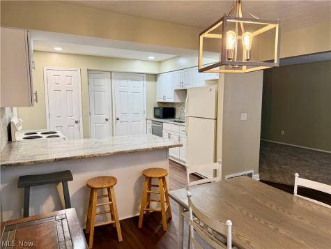 817 Tollis Parkway Broadview Heights OH 44147