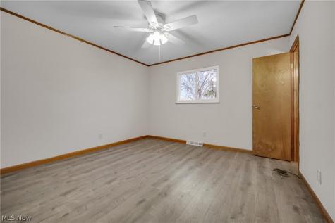 15067 Rochelle Drive Maple Heights OH 44137