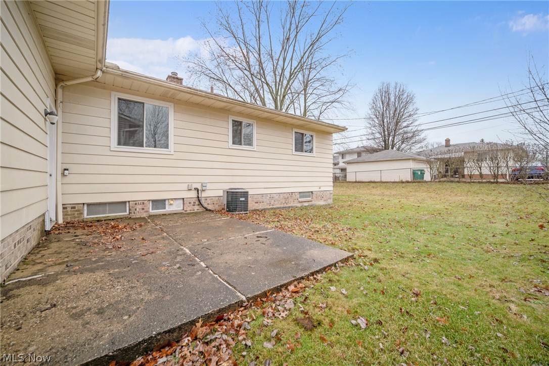 15067 Rochelle Drive Maple Heights OH 44137