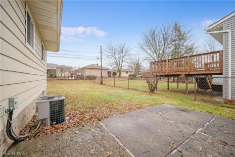 15067 Rochelle Drive Maple Heights OH 44137