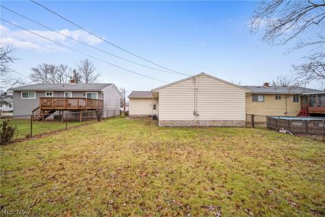 15067 Rochelle Drive Maple Heights OH 44137