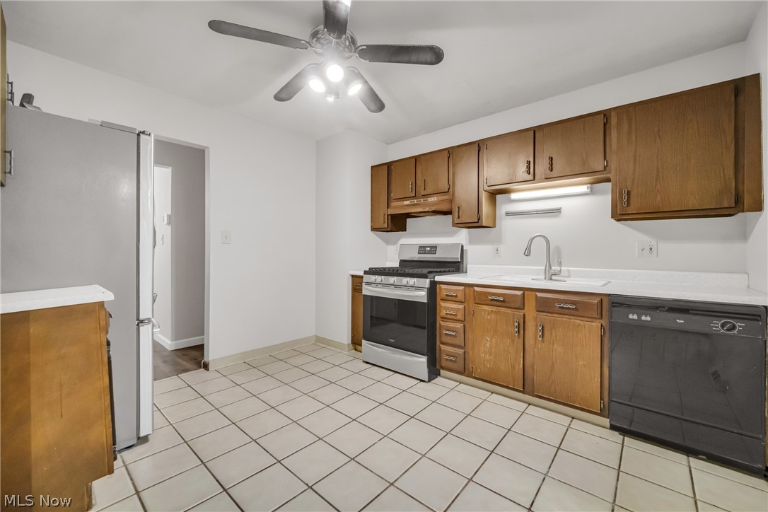 15067 Rochelle Drive Maple Heights OH 44137