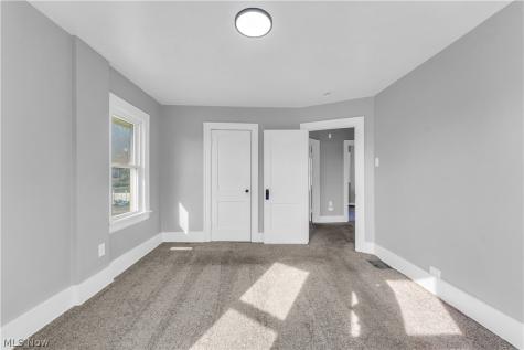 516 Whitney Avenue Akron OH 44306