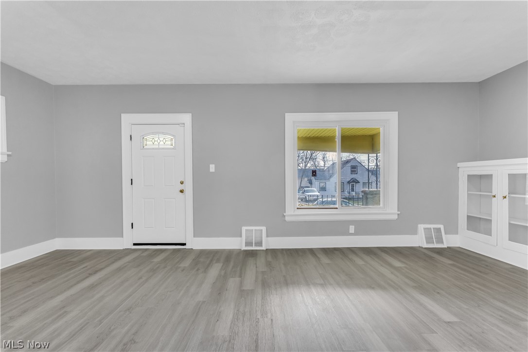 516 Whitney Avenue Akron OH 44306