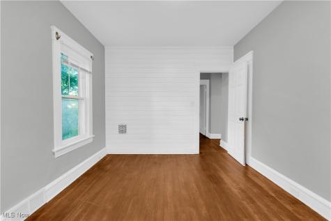 1239 W 115th Street Cleveland OH 44102