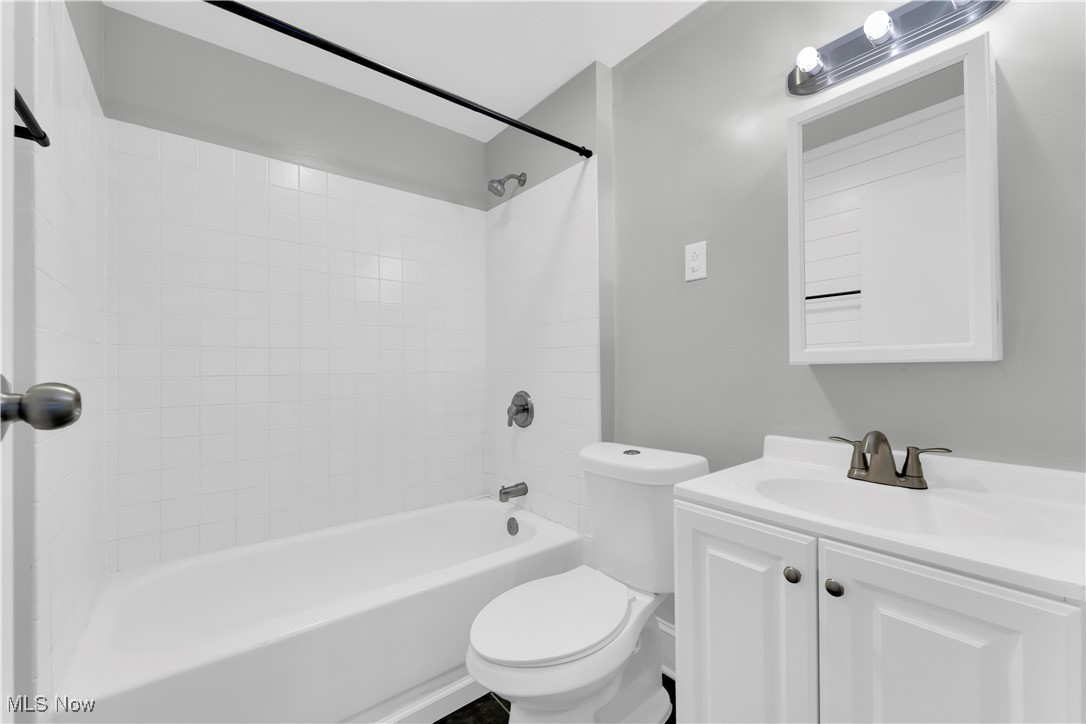 1239 W 115th Street Cleveland OH 44102