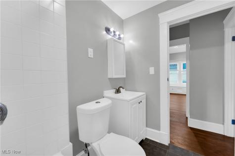 1239 W 115th Street Cleveland OH 44102