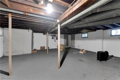 1239 W 115th Street Cleveland OH 44102