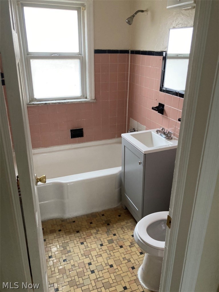 1875 Forest Hills Boulevard Cleveland OH 44112